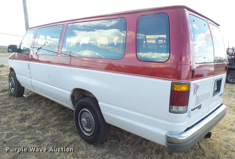 image for item EN9542 1993 Ford Club Wagon van