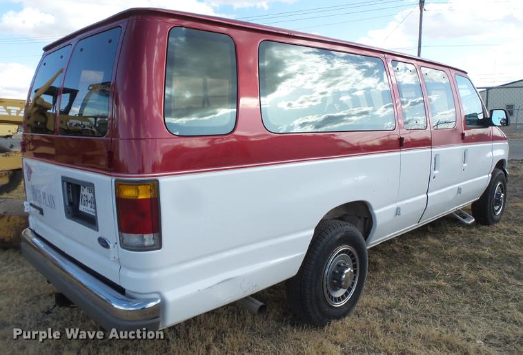 image for item EN9542 1993 Ford Club Wagon van
