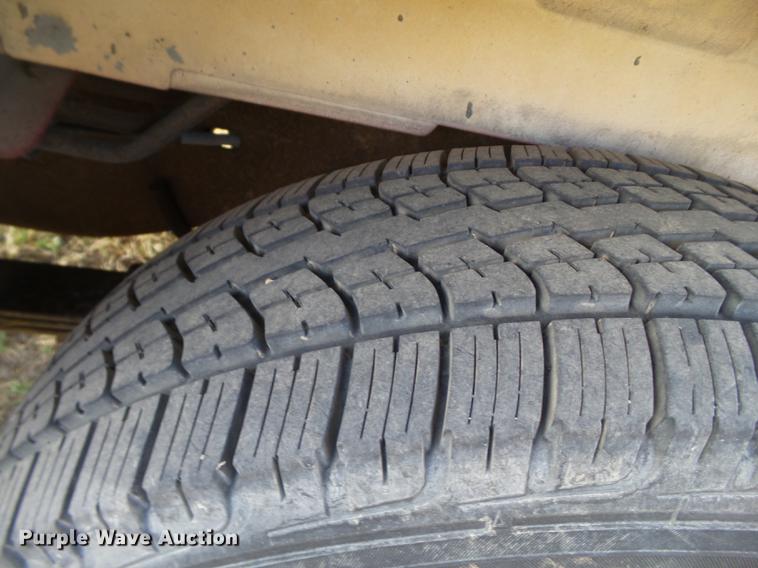 image for item EN9542 1993 Ford Club Wagon van