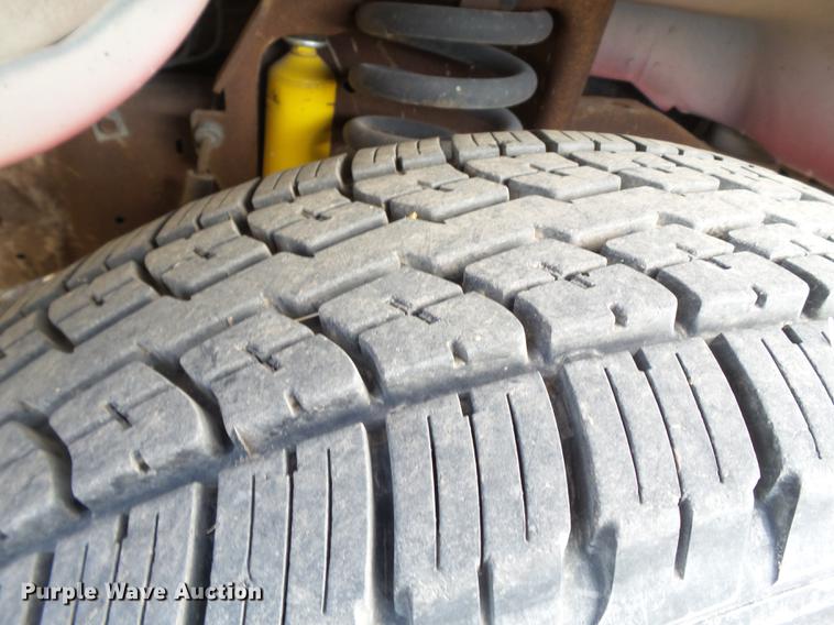 image for item EN9542 1993 Ford Club Wagon van