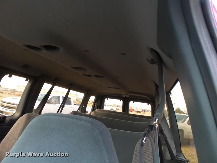 image for item EN9542 1993 Ford Club Wagon van