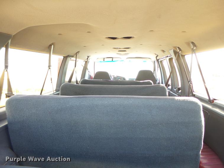 image for item EN9542 1993 Ford Club Wagon van