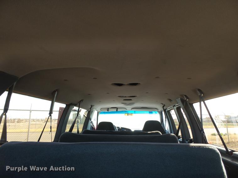 image for item EN9542 1993 Ford Club Wagon van