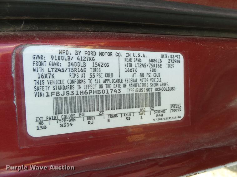 image for item EN9542 1993 Ford Club Wagon van