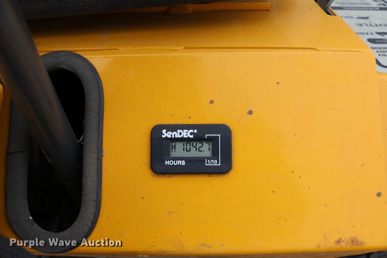 image for item EW9086 2006 Walker MCGHS ZTR lawn mower