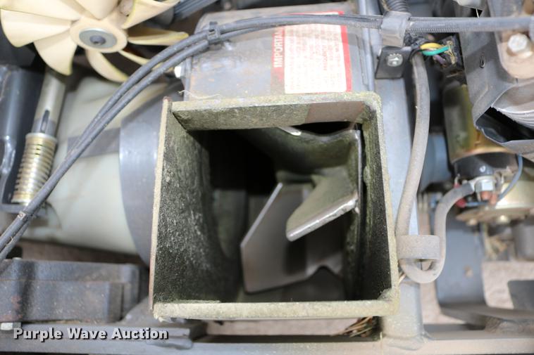 image for item EW9086 2006 Walker MCGHS ZTR lawn mower