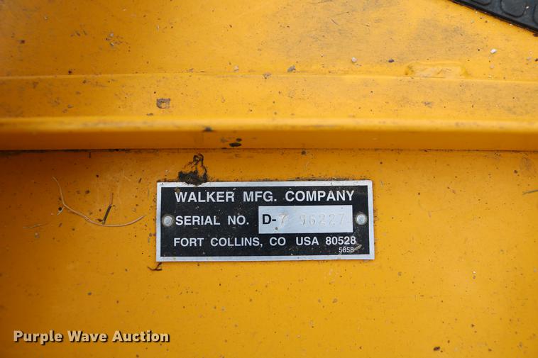image for item EW9086 2006 Walker MCGHS ZTR lawn mower