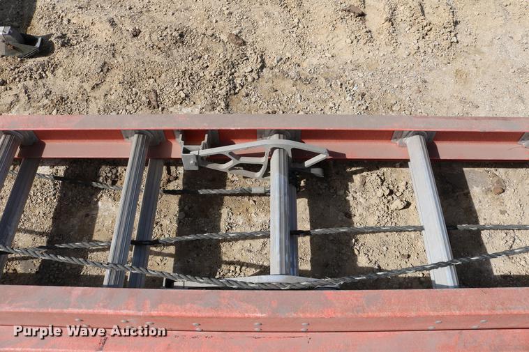 image for item EW9110 (4) fiberglass extension ladders