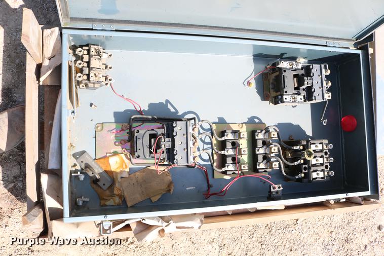 image for item EW9111 Electrical disconnect switches, pump control panels, and lights