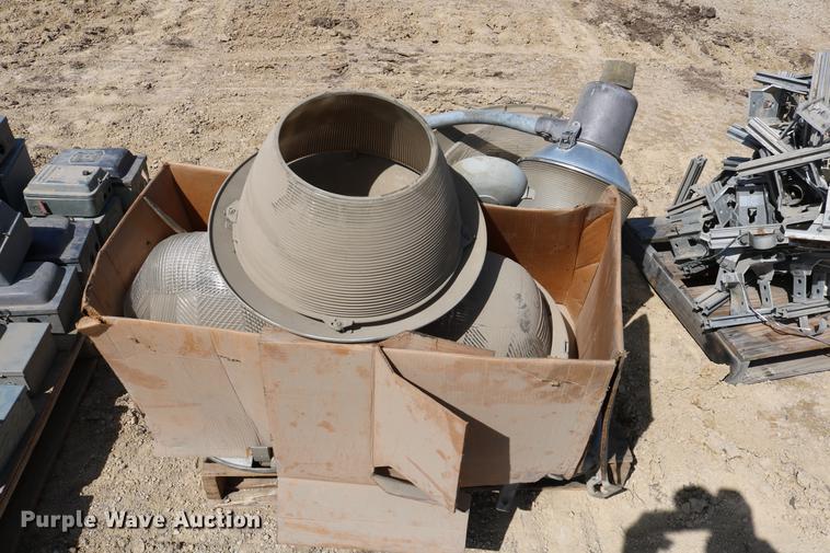 image for item EW9111 Electrical disconnect switches, pump control panels, and lights