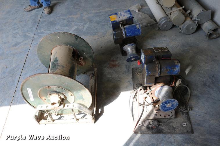 image for item EW9112 Air reel and hoist