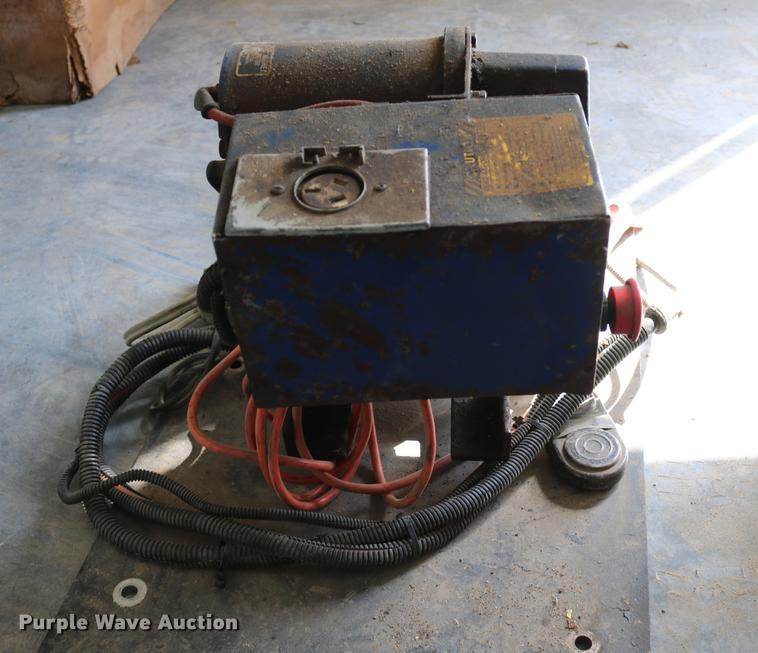 image for item EW9112 Air reel and hoist