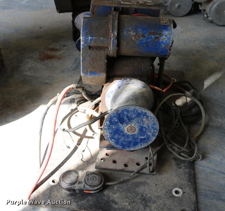 image for item EW9112 Air reel and hoist