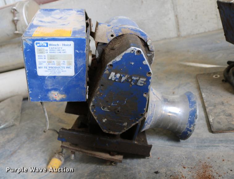 image for item EW9112 Air reel and hoist