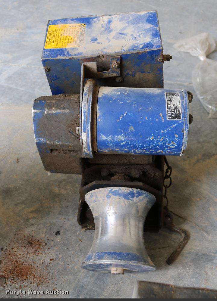 image for item EW9112 Air reel and hoist