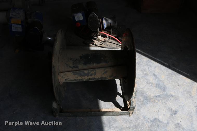 image for item EW9112 Air reel and hoist