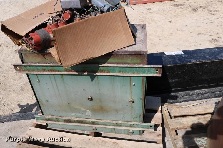 image for item EW9113 (7) electrical Add-A-Phase boxes