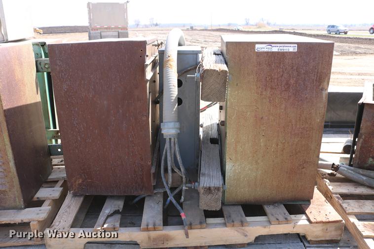 image for item EW9113 (7) electrical Add-A-Phase boxes