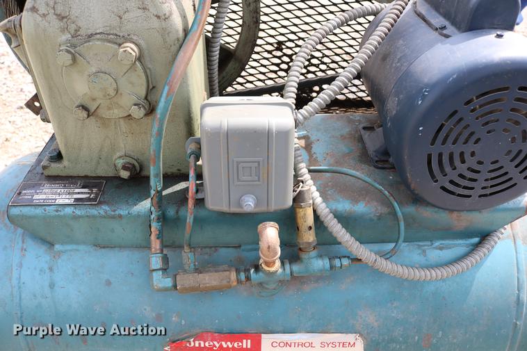 image for item EW9144 (2) air compressors