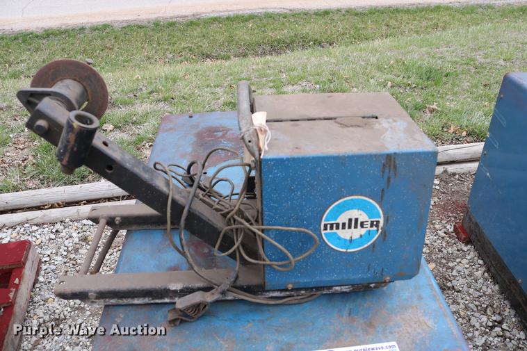 image for item EW9147 (3) welders