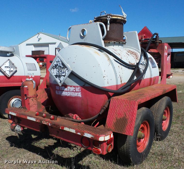 image for item K6480 1987 Tank trailer
