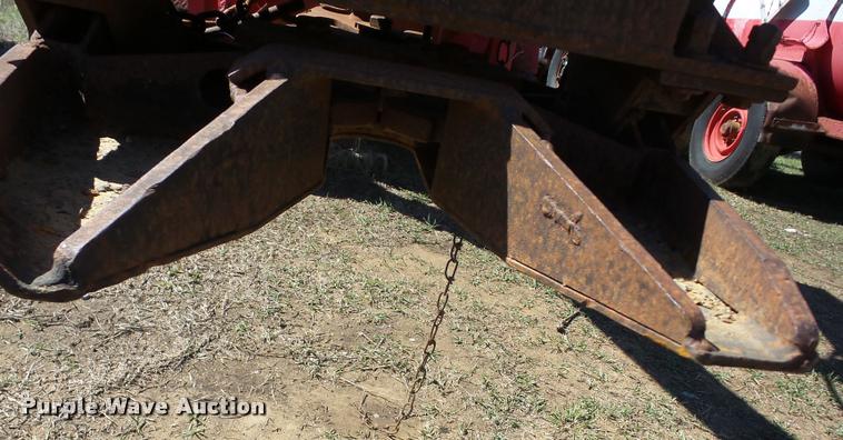 image for item K6481 1987 Halliburton tank trailer