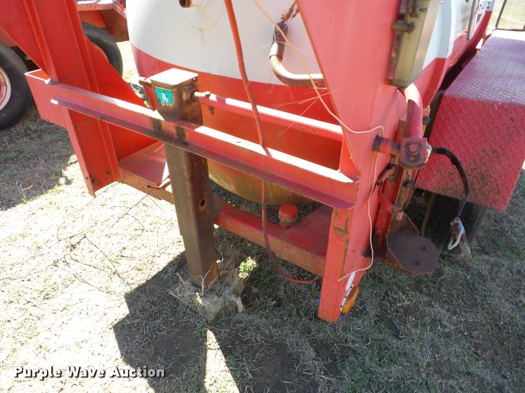 image for item K6481 1987 Halliburton tank trailer