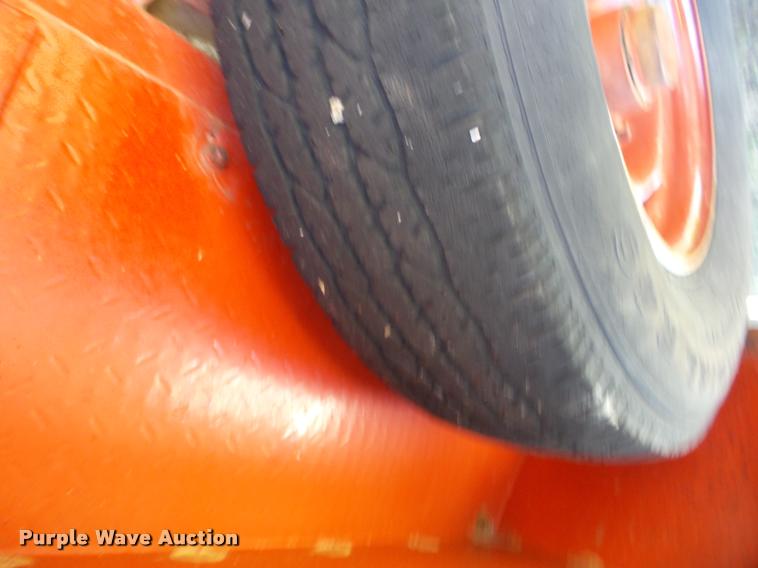 image for item K6481 1987 Halliburton tank trailer