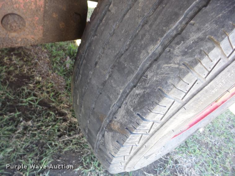 image for item K6482 1981 Halliburton tank trailer