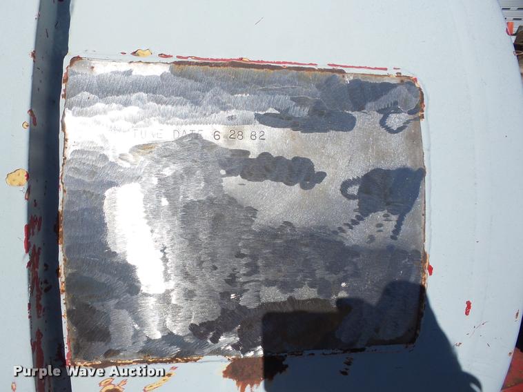 image for item K6482 1981 Halliburton tank trailer