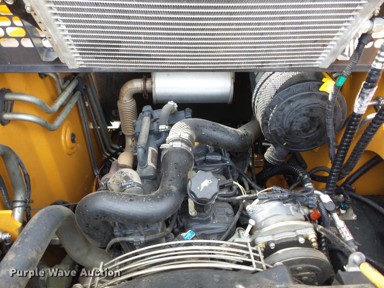 image for item AY9562 2011 Case SR220 skid steer