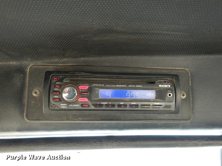 image for item DC0400 2000 Mack CH613 semi truck