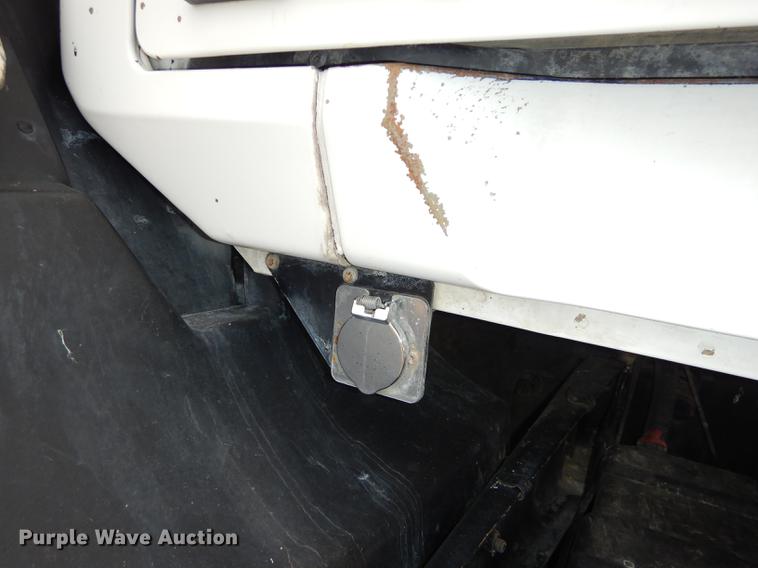 image for item DC0400 2000 Mack CH613 semi truck