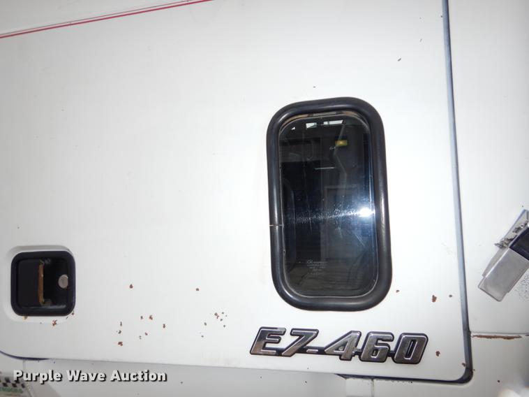 image for item DC0400 2000 Mack CH613 semi truck