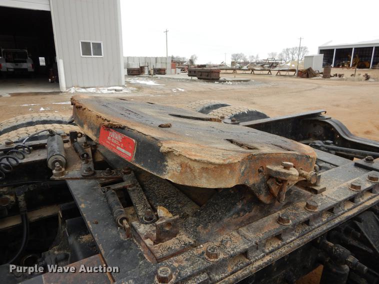 image for item DC0400 2000 Mack CH613 semi truck