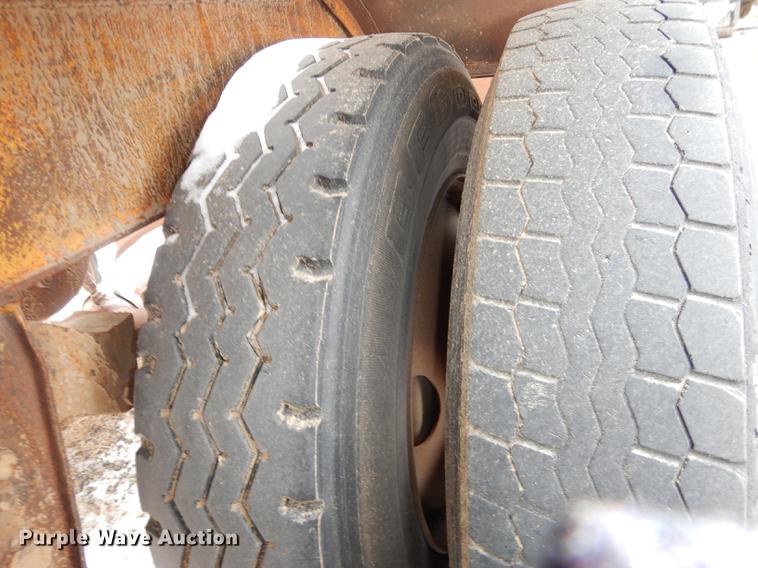 image for item DC0401 1969 Timpte BD2T double hopper bottom dump trailer