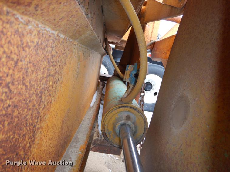 image for item DC0401 1969 Timpte BD2T double hopper bottom dump trailer