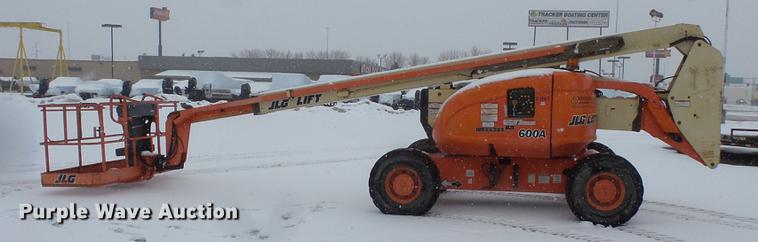 image for item DC1202 1998 JLG 600A boom lift