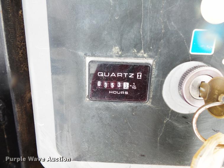 image for item DC1202 1998 JLG 600A boom lift