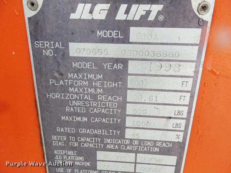 image for item DC1202 1998 JLG 600A boom lift