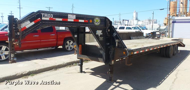 image for item DC3110 2008 PJ Trailers equipment trailer
