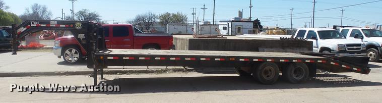 image for item DC3110 2008 PJ Trailers equipment trailer