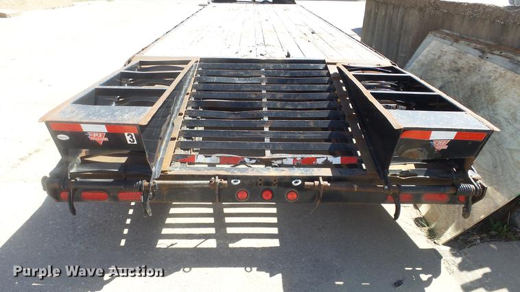 image for item DC3110 2008 PJ Trailers equipment trailer
