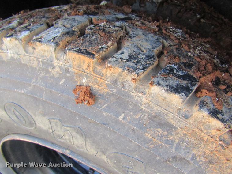 image for item DC4323 2000 Ford F650 service truck