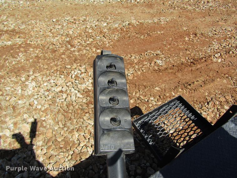 image for item DC4323 2000 Ford F650 service truck