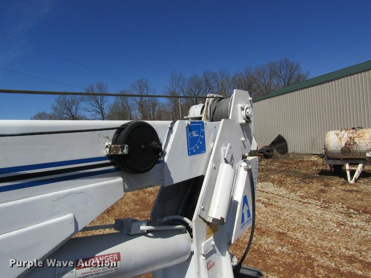 image for item DC4323 2000 Ford F650 service truck