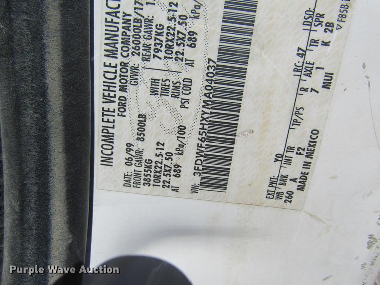 image for item DC4323 2000 Ford F650 service truck