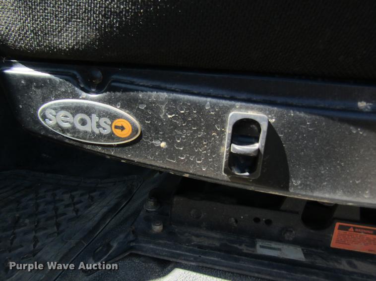 image for item DC4323 2000 Ford F650 service truck