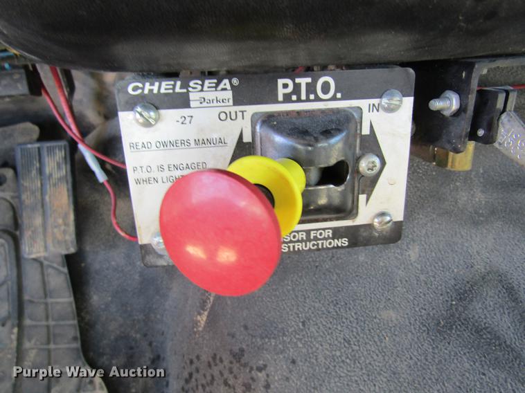 image for item DC4323 2000 Ford F650 service truck