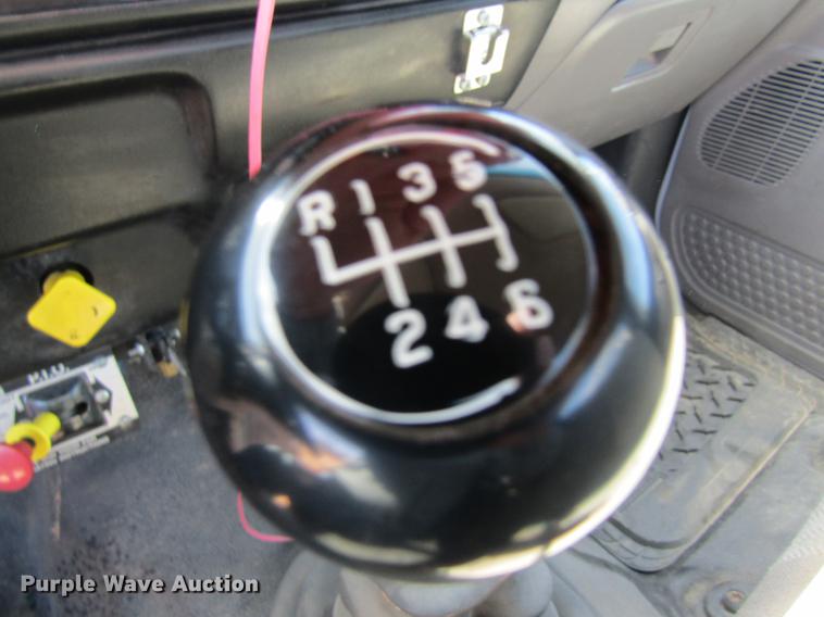 image for item DC4323 2000 Ford F650 service truck